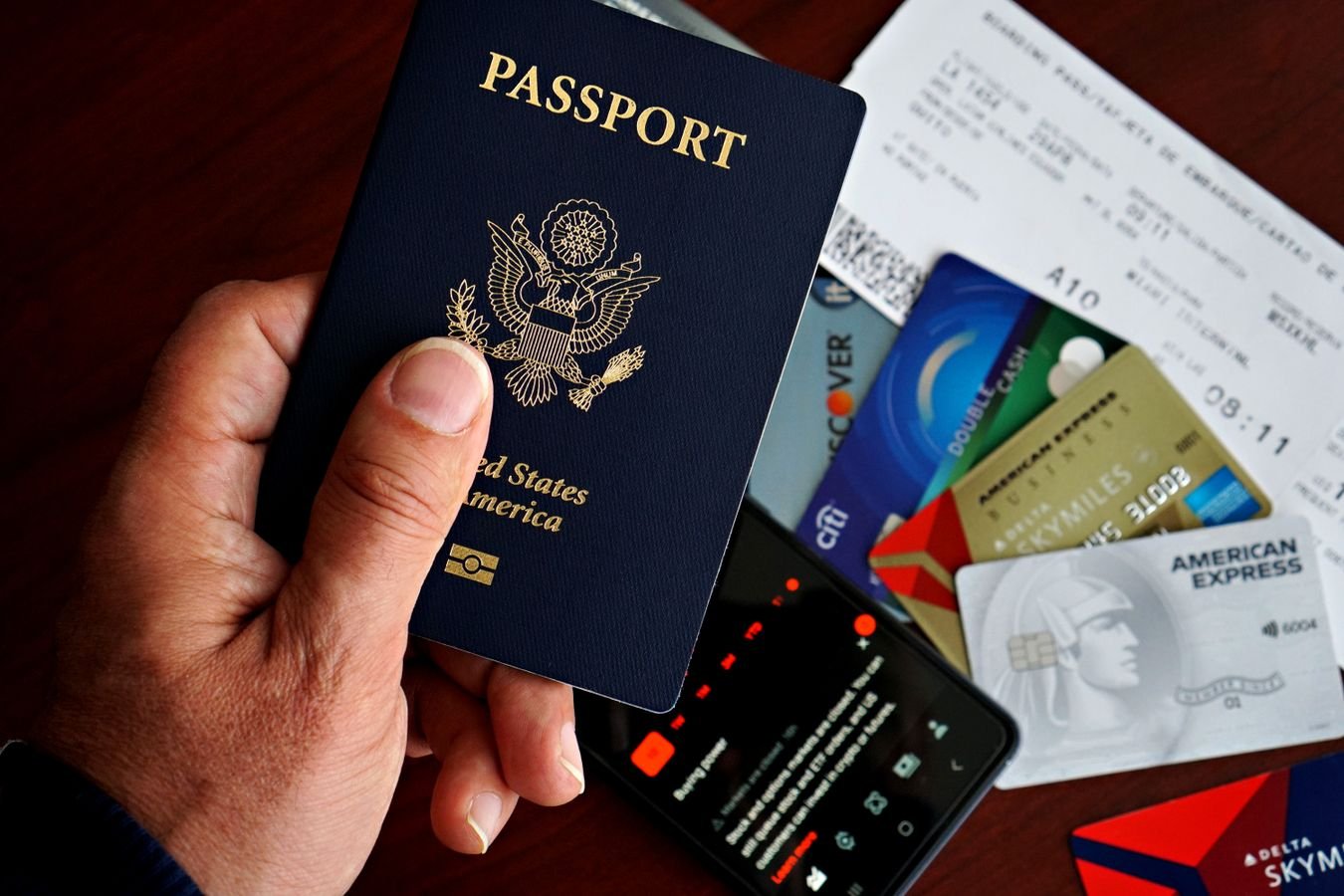 Amerika vize randevusu öncesi hazırlanan pasaport ve seyahat evrakları